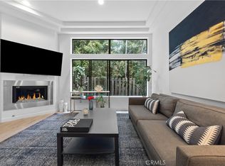 11847 Laurelwood Dr APT 105, Studio City, CA 91604