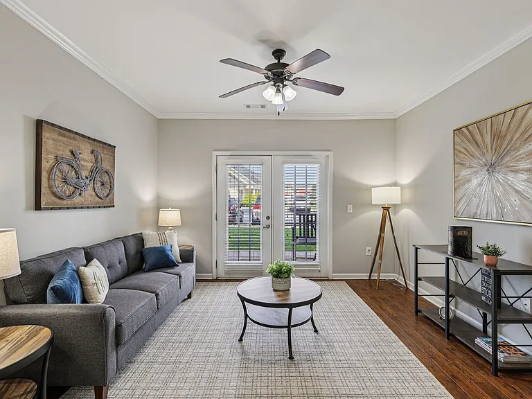 Cumberland Trace Village Apartments — Photo 12