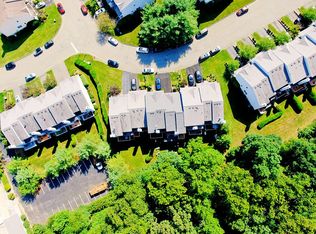 209 Summerhill Dr, Morris Plains, NJ 07950