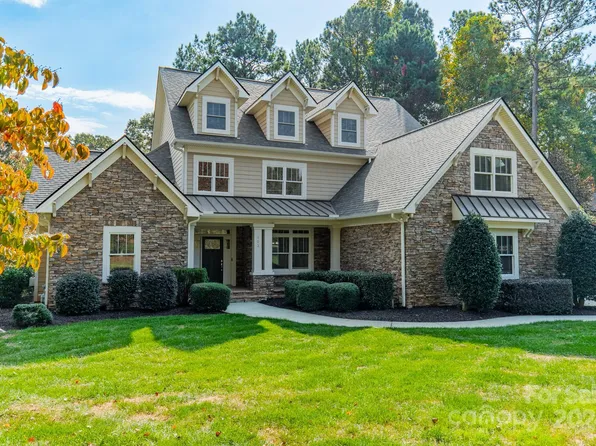 103 Linden Falls Ct, Mooresville, NC 28117