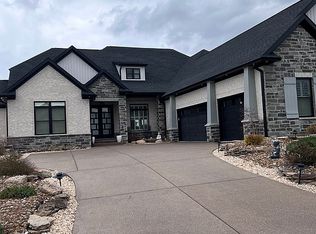 8700 Cayman Ct, Newburgh, IN 47630