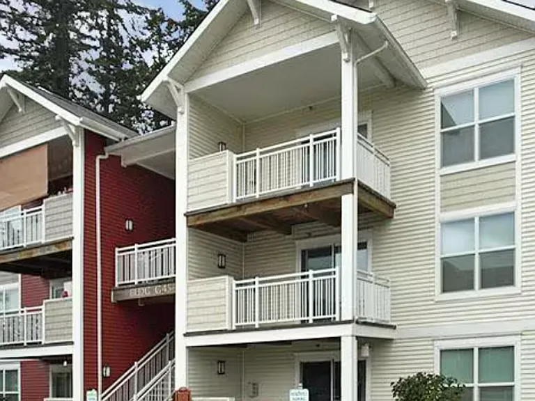 Plum Meadows Apartments — Photo 11