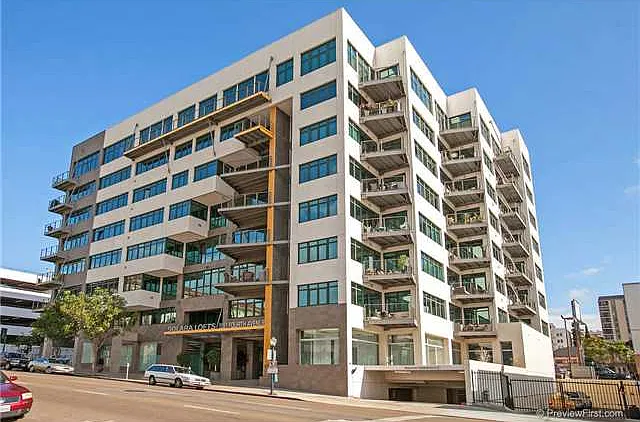1 bed, 1041 sqft, $2,795 — Photo 2