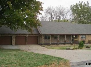 10909 N 69th St, Omaha, NE 68152