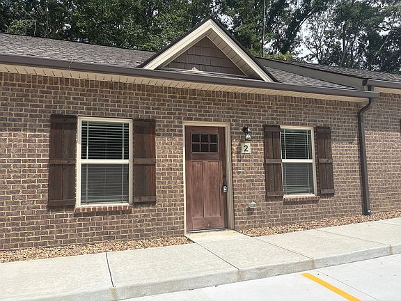 2nd image of 513 W End Cir #2