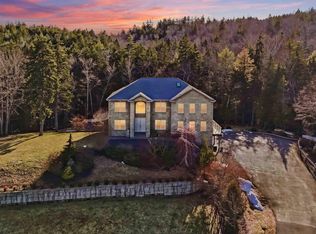61 Colins Rd, Bedford, NS B4B1S8