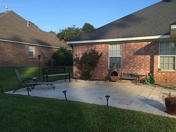 Outdoor Entertainment Area