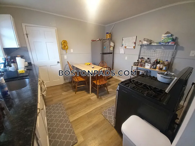 60 Buzzell Ln #2 — Photo 3