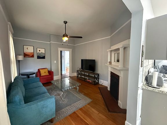 3rd image of 311 E 40th St #1/2
