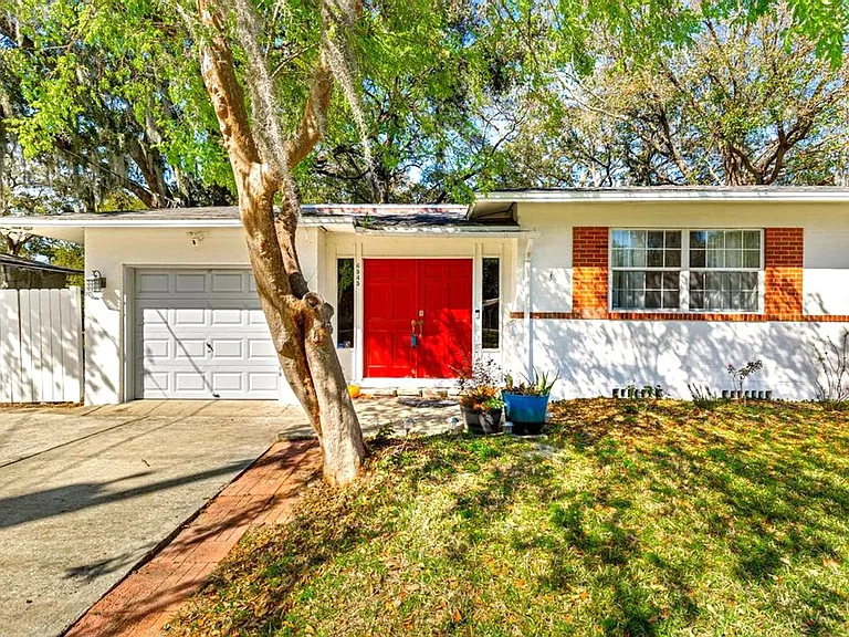 6545 Newcastle Rd — Photo 3