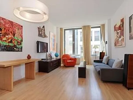 Rented by Bond New York | media 2