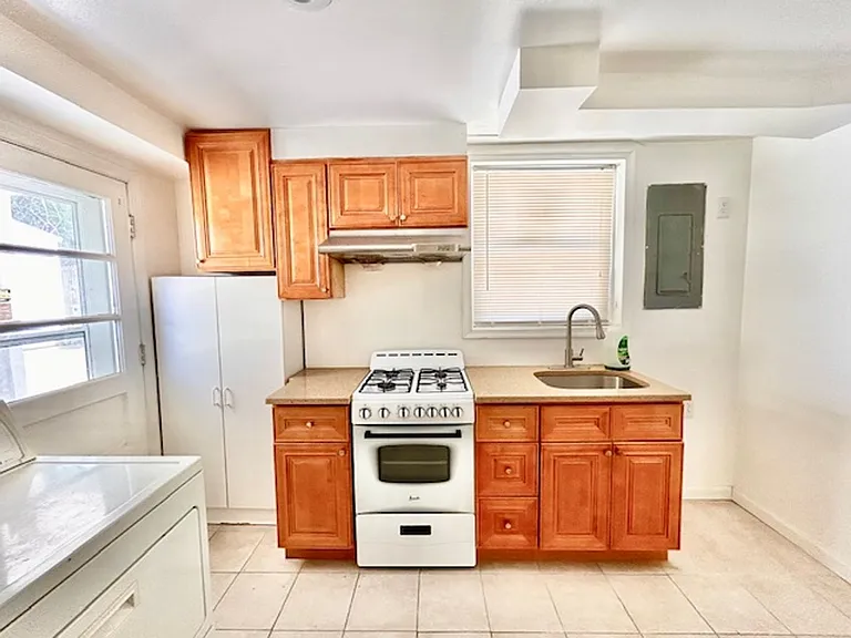 1010 Kennon Ct — Photo 24