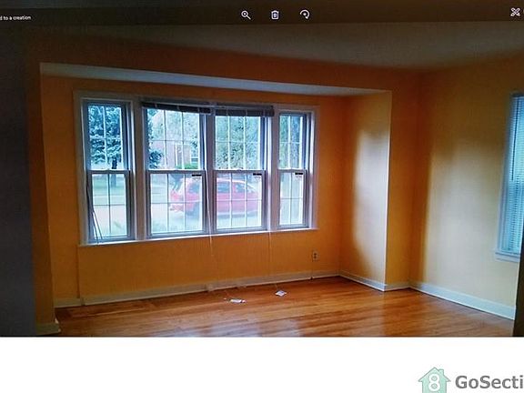 5th image of 216 E 142nd Pl