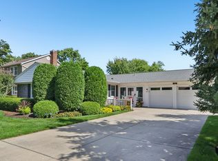 329 Timber Hill Rd, Buffalo Grove, IL 60089