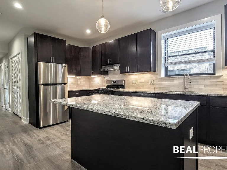1002 Crain St #2 — Photo 7
