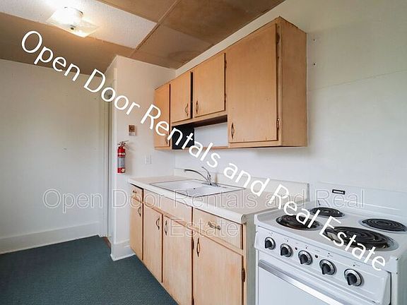 3rd image of 109 S State St Unit 1
