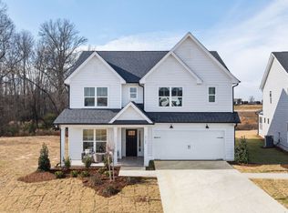 2105 Saunders Farm Dr, Fuquay Varina, NC 27526