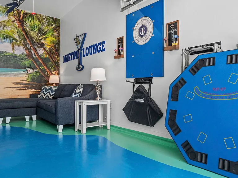 Building's Lounge
