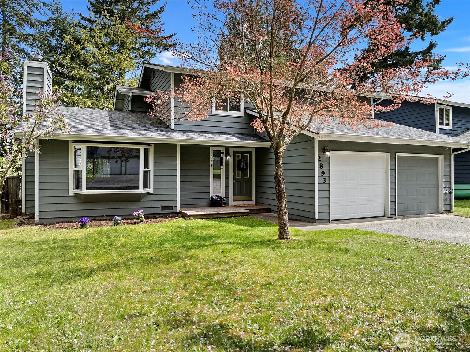 2893 Maple Crest Lane SE photo 1