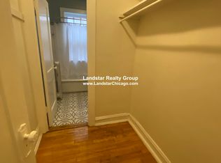 4033 W School St #B1, Chicago, IL 60641