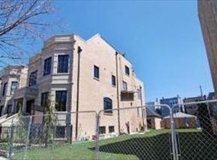 3729 N Lakewood Ave, Chicago, IL 60613