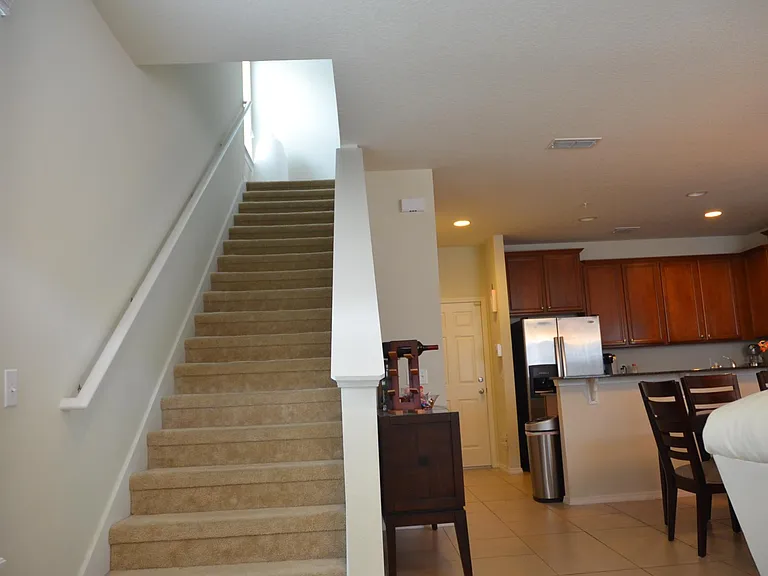 213 Silverglen Ln — Photo 7