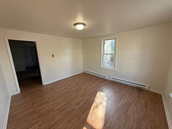 5th image of 446 Faulkner Ave #1