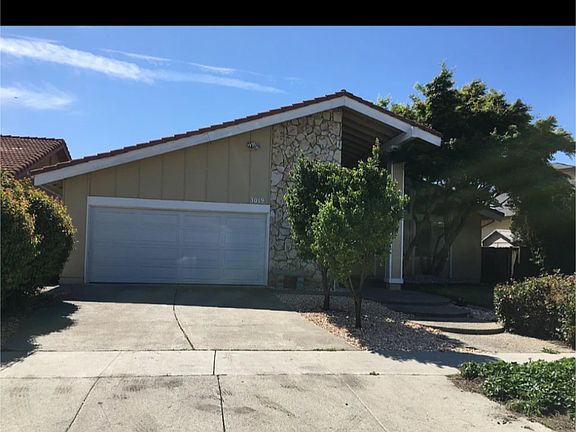 3rd image of 3019 Abelia Ct