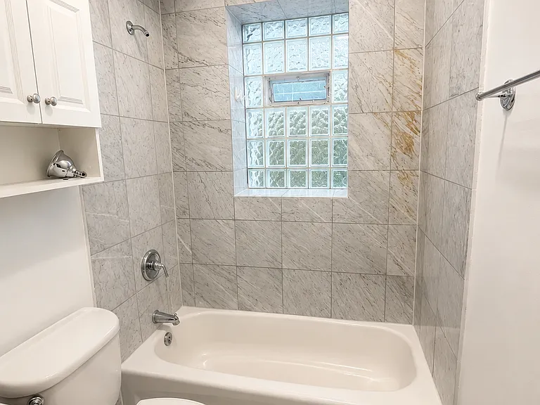 4611 N Paulina St #3B — Photo 14