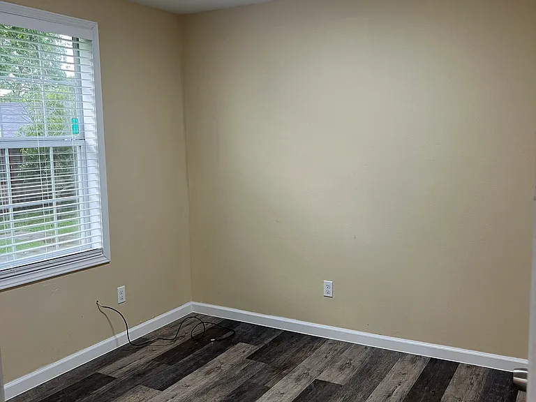 703 Lloyd St #2 — Photo 9