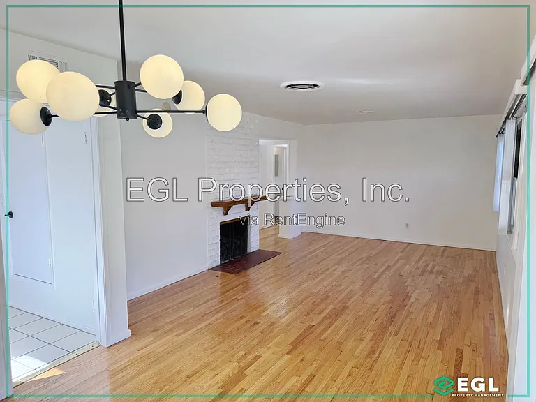 6226 Aura Ave — Photo 5