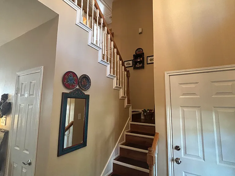 Entry Stairway