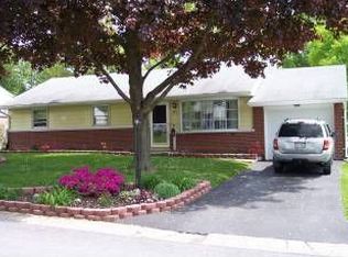 123 Bayberry Dr, Lancaster, PA 17603