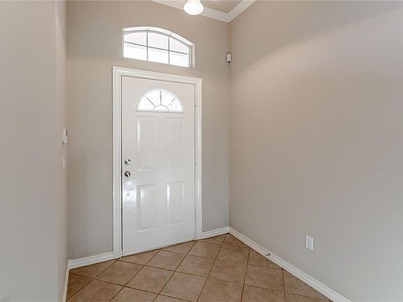 5th image of 3805 Tori Pl