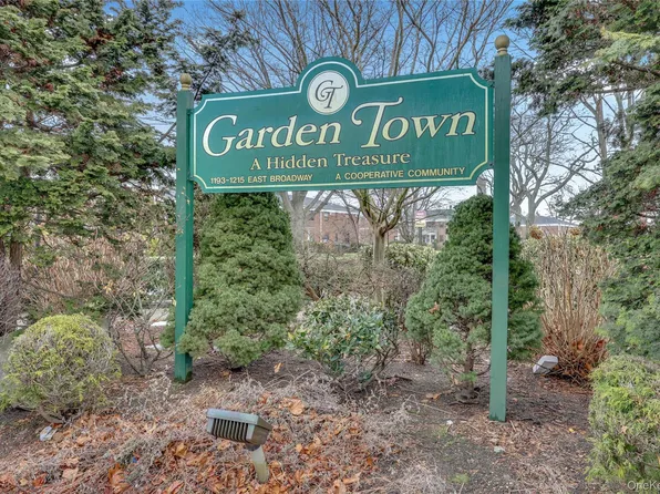 1201 E Broadway #H-23, Hewlett, NY 11557