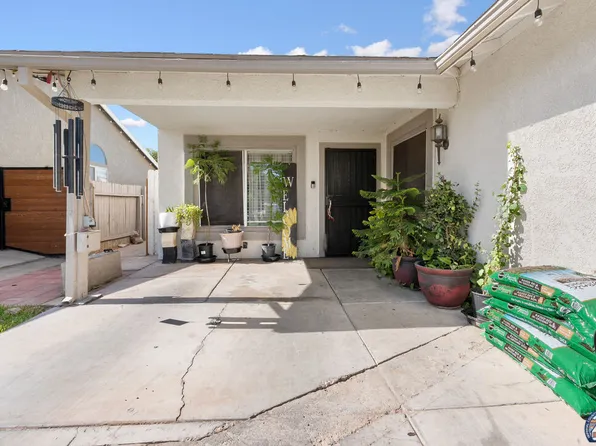 129 Southwind Dr, El Centro, CA 92243