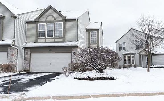 3rd image of 3132 Bromley Ln