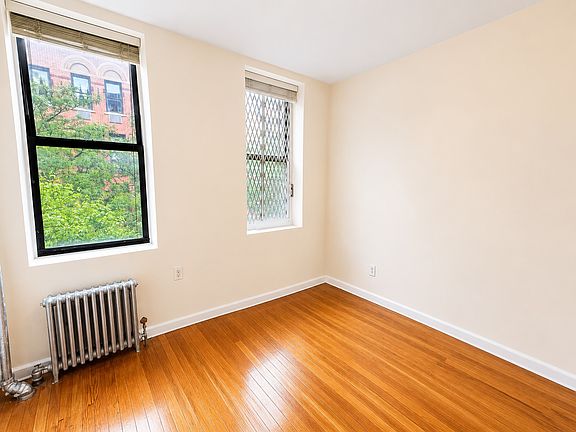 5th image of 312 E 93rd St APT 4A