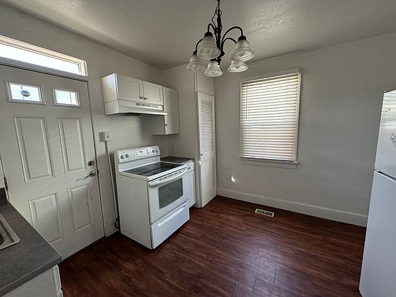 2nd image of 318 W Abriendo Ave