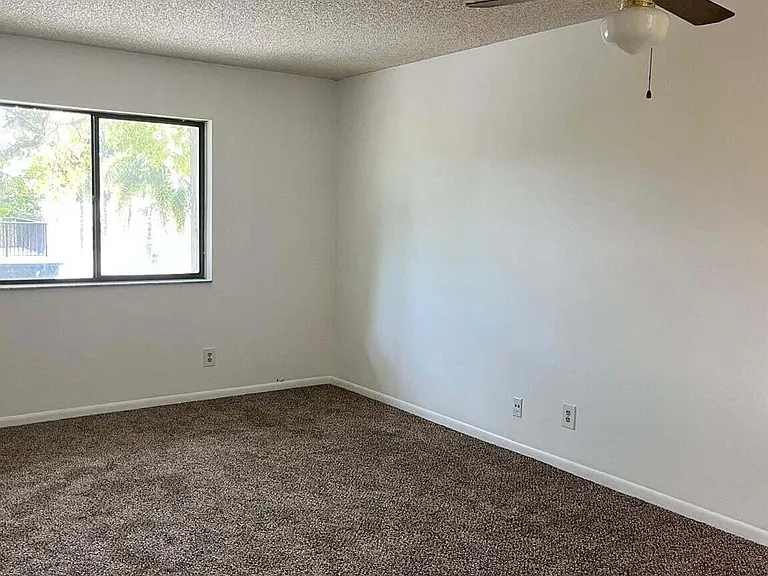 1361 NW 94th Way #1361 — Photo 9