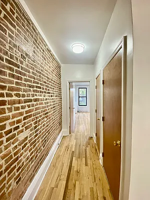 Rented by CMV Realty Inc. | media 20