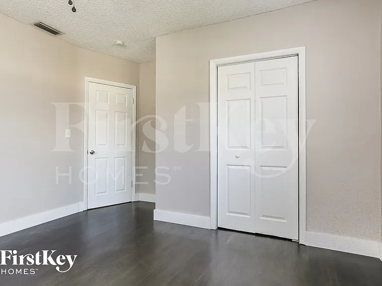7720 Juniper St — Photo 10