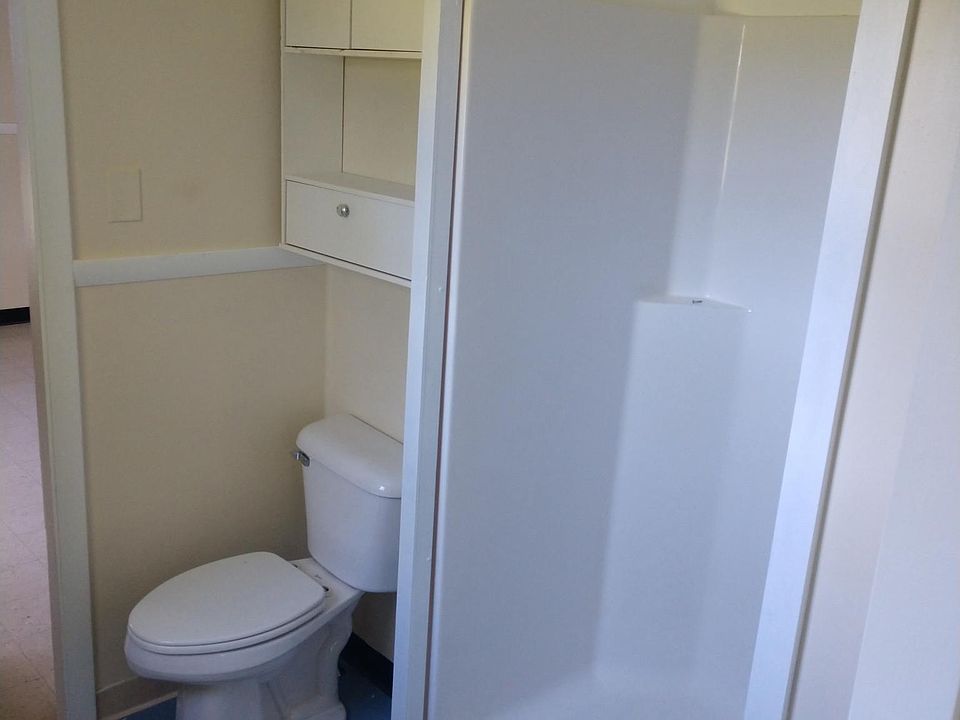 2nd image of 513 Main St
