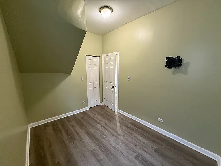 5742 S Paulina St #1 — Photo 7