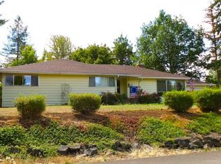 241 Scottview St, Glide, OR 97443