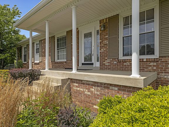 4th image of 482 Broadwell Dr