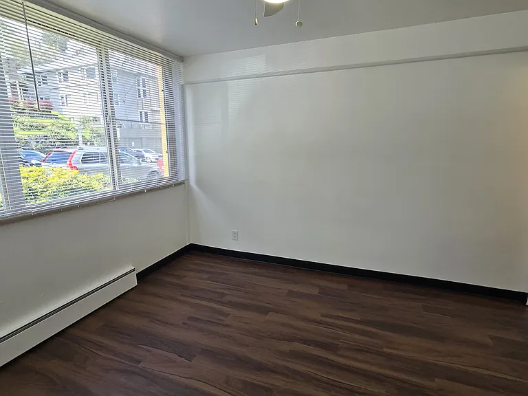 University View Apartments — Photo 39