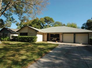 1722 Bowline Rd, Houston, TX 77062