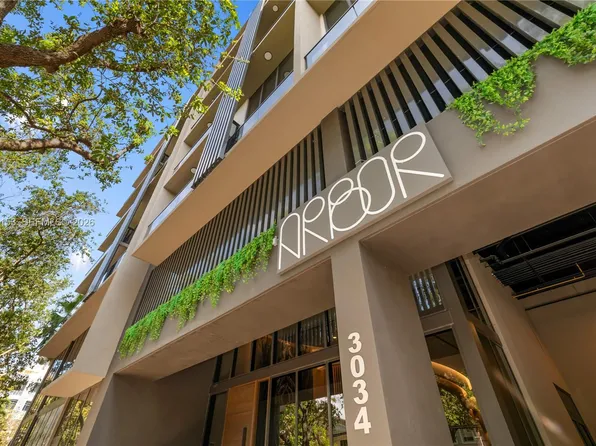 3034 Oak Ave Unit 208, Miami, FL 33133