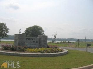 40 S Waters Edge Dr, Covington, GA 30014